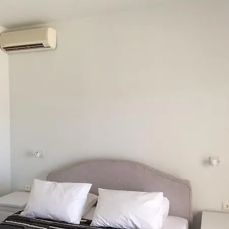 米科诺斯瑟琳酒店 公寓 *